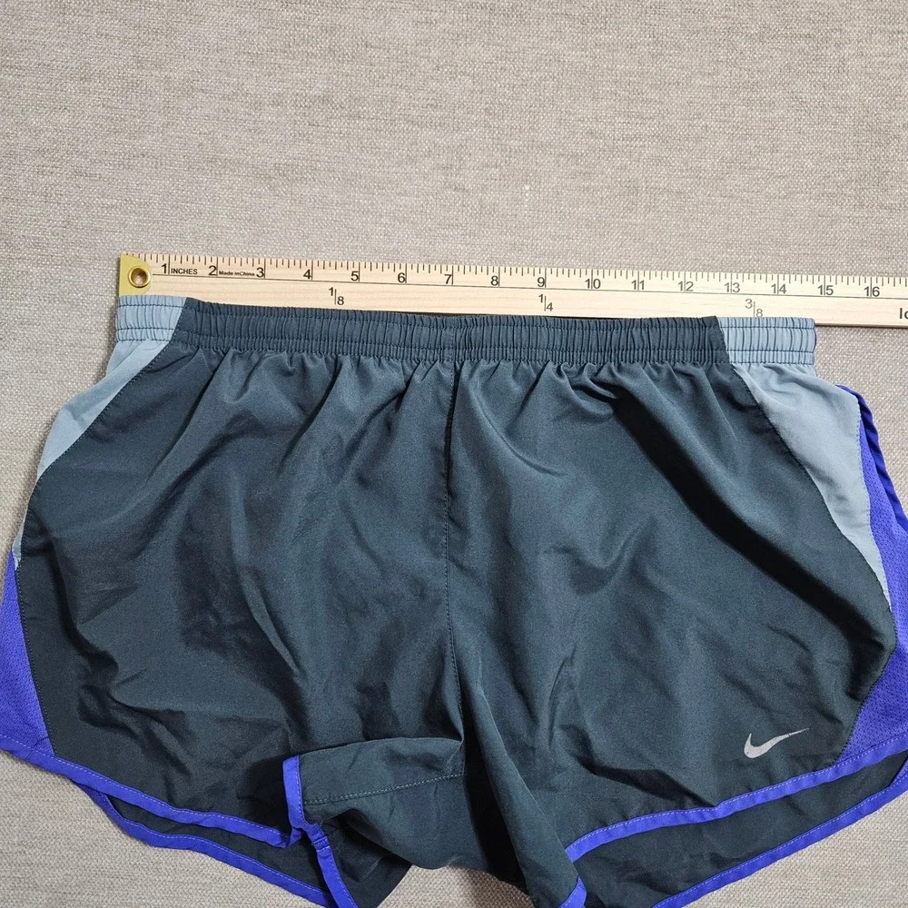 Nike Dri-FIT‎ Running Shorts Womens Medium Gray Purple 624272-009 Athletic Gym